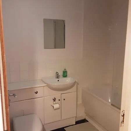 홈스테이 Three Bedroom 미들즈브러