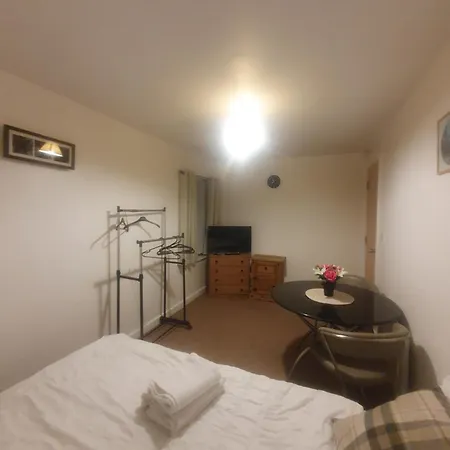 홈스테이 Three Bedroom 미들즈브러